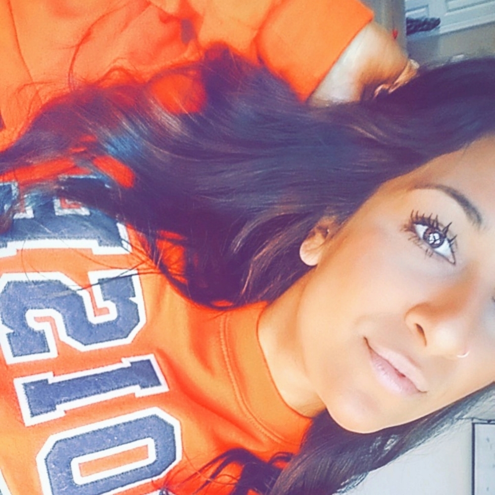 Meet your Posher, Roxana